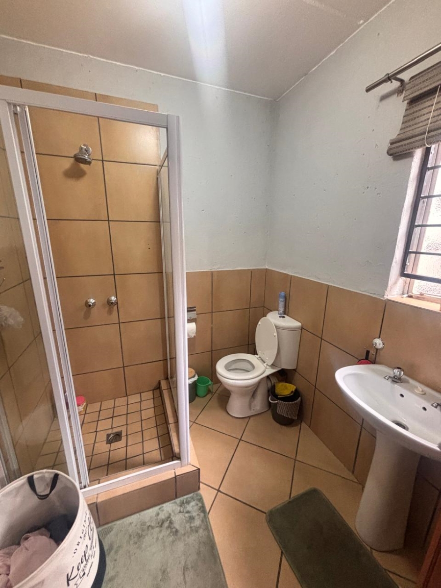 To Let 1 Bedroom Property for Rent in Van Der Hoff Park North West